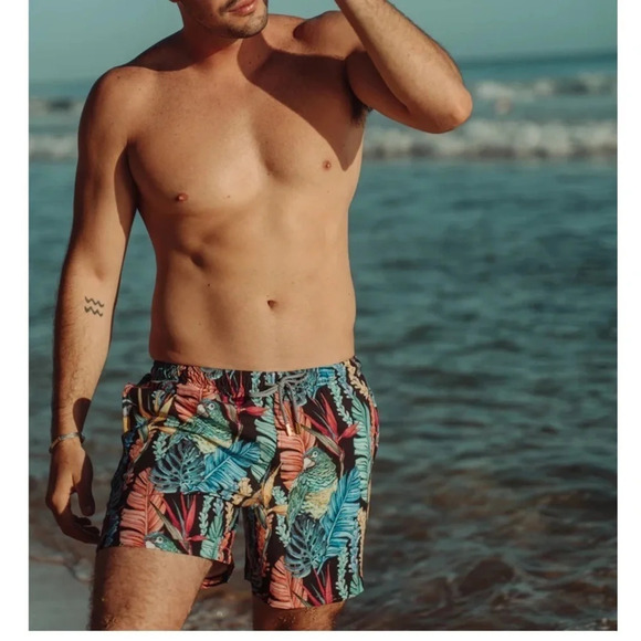 Palma Swim Puerto Rico Swim Trunk Volar Parrot Tropical Forrest M Shorts lined - Picture 1 of 11
